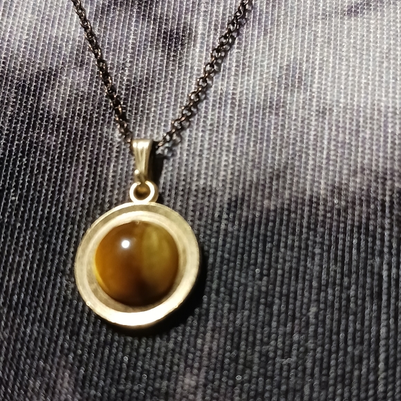 LaMode Tigers Eye Necklace - Picture 3 of 6